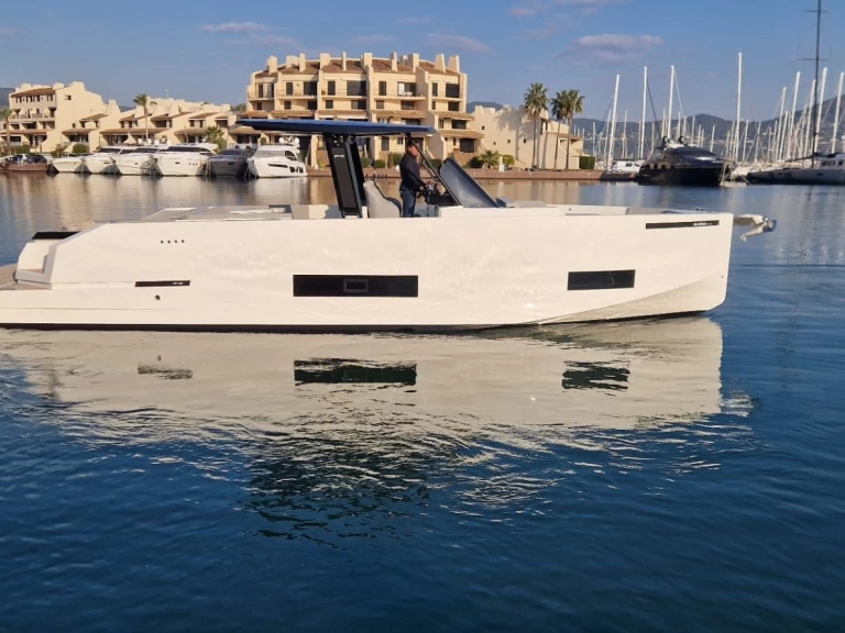 Verhuur Jacht in Port Grimaud - DE ANTONIO Yachts De Antonio D42 Open