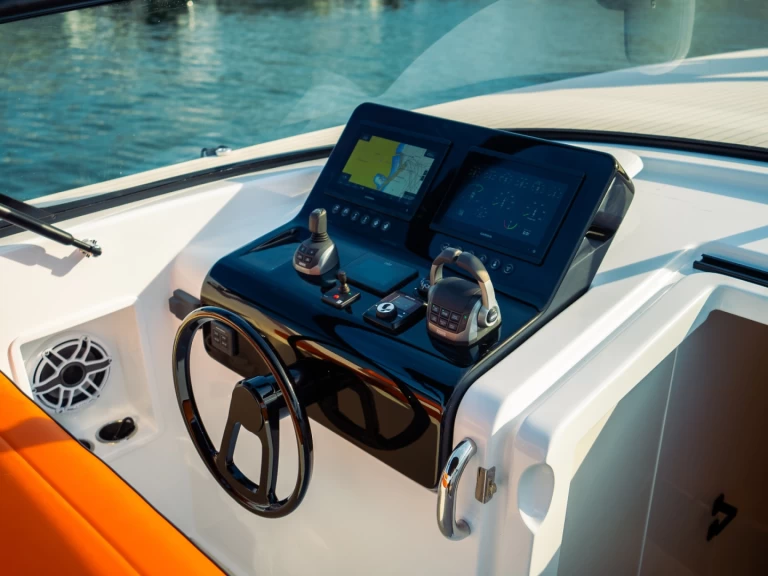 Huur Motorboot met of zonder schipper VanDutch in Sainte-Maxime