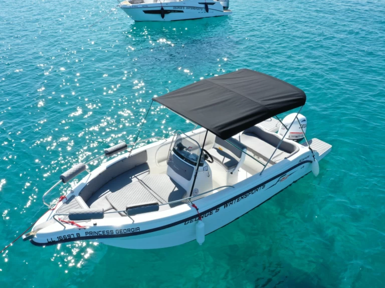 Motorboot te huur in Latchi voor de beste prijs