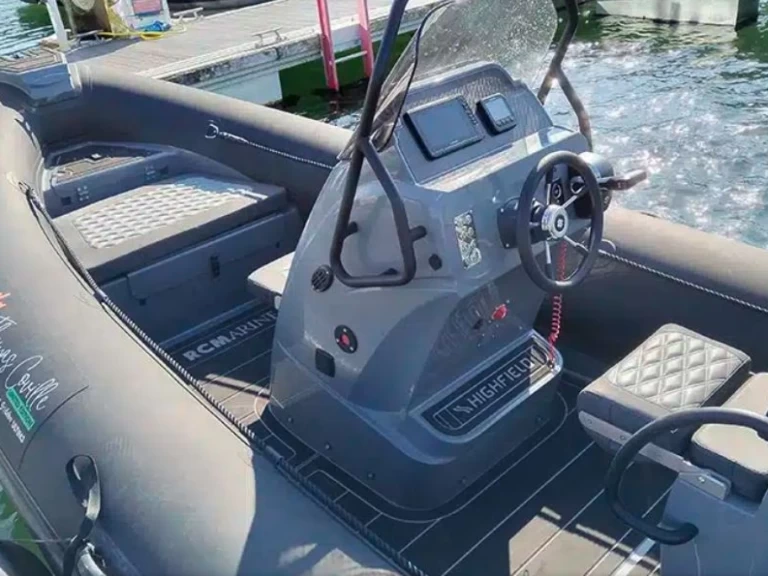 Verhuur RIB in Cogolin - Highfield 700 THOMAS COVILLE