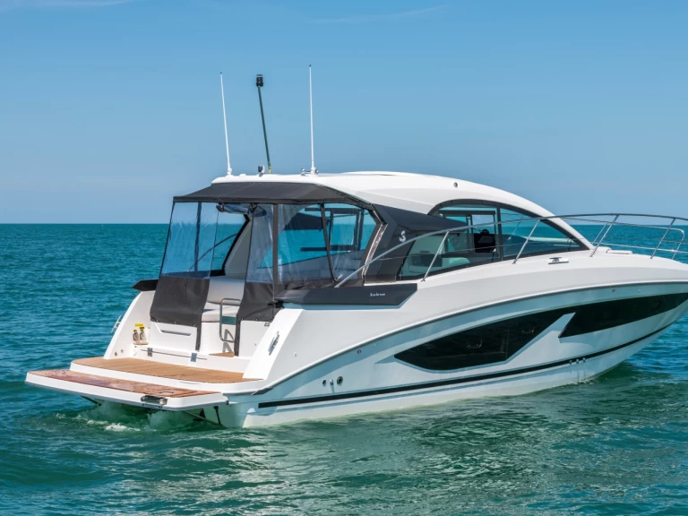 Huur een Bénéteau Gran Turismo 36 in Cogolin