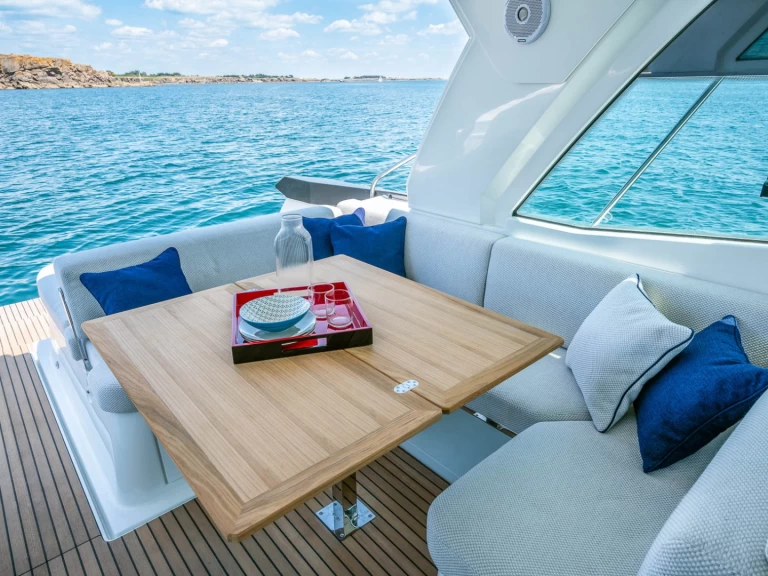 Bootverhuur Cogolin goedkoop Gran Turismo 36