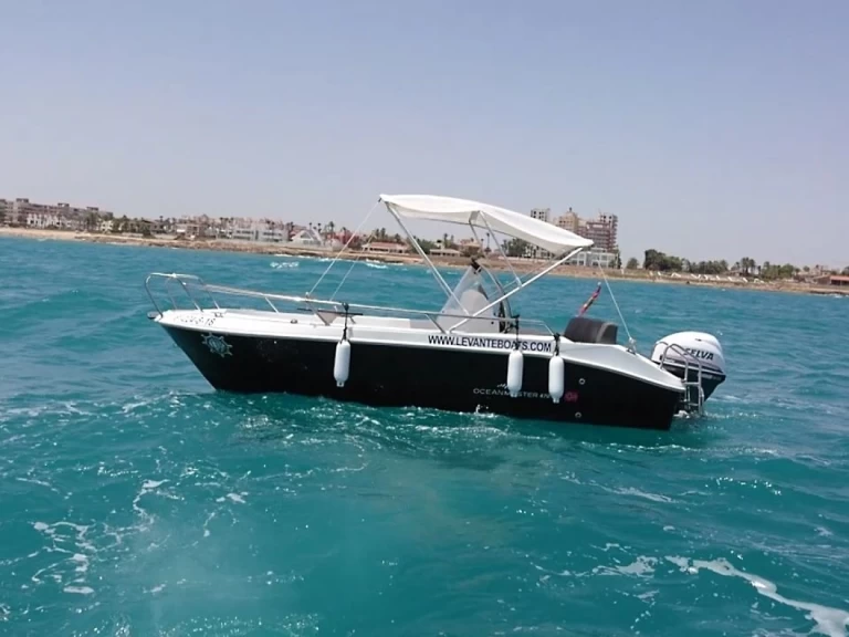 Bootverhuur Torrevieja goedkoop OCEAN MASTER 470 WA