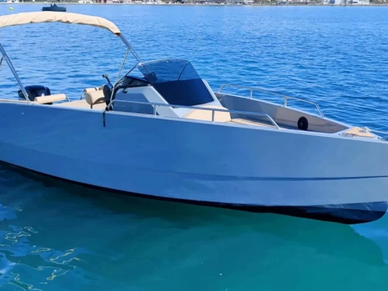 Bootverhuur Nuva Nuva M6 Open in Saint-Raphaël via SamBoat