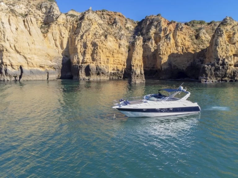 Huur een Cranchi Endurance 39 in Saint-Raphaël