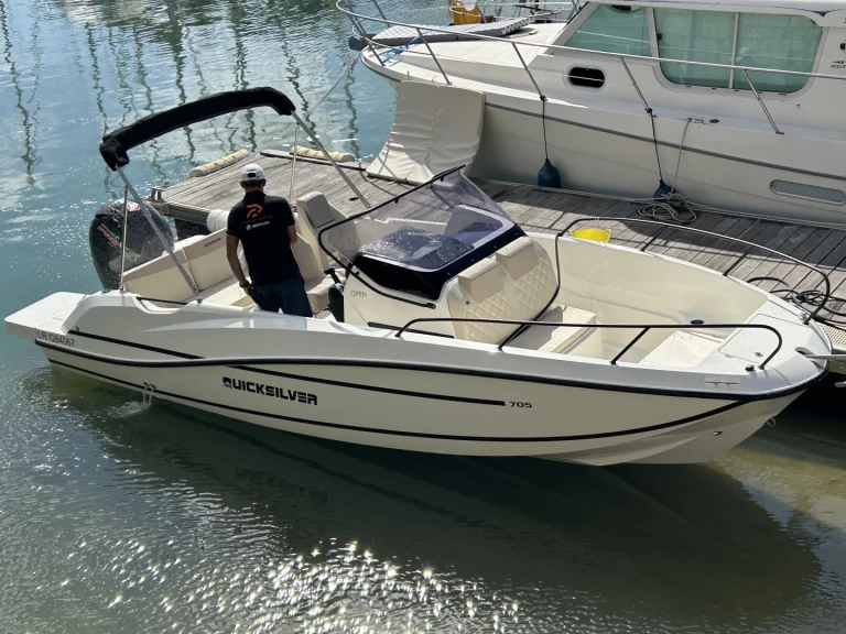 Motorboot te huur in Saint-Martin-de-Ré voor de beste prijs