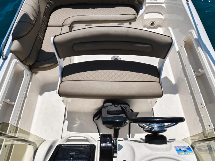 Bootverhuur Funtana-Fontane goedkoop Voyager 640