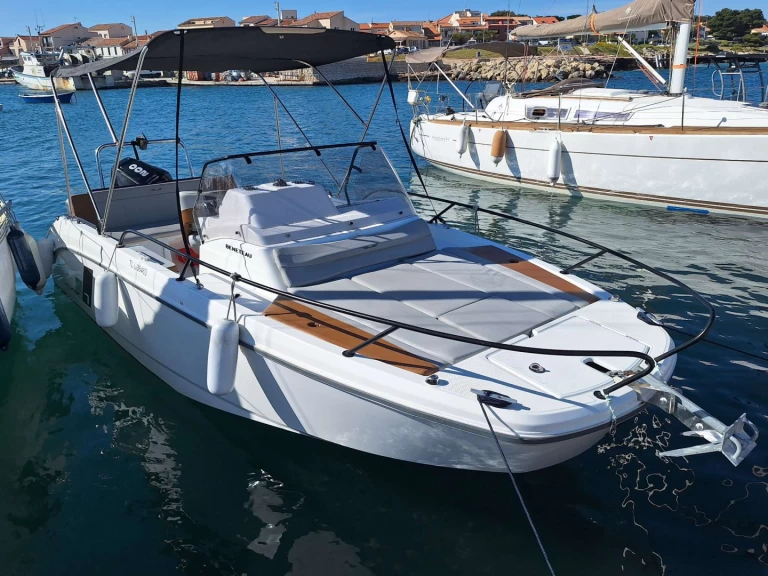 Huur een Bénéteau Flyer7 in Port-de-Bouc