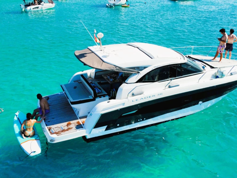 Jeanneau Leader 36 te huur van particulier of professional in Fornells