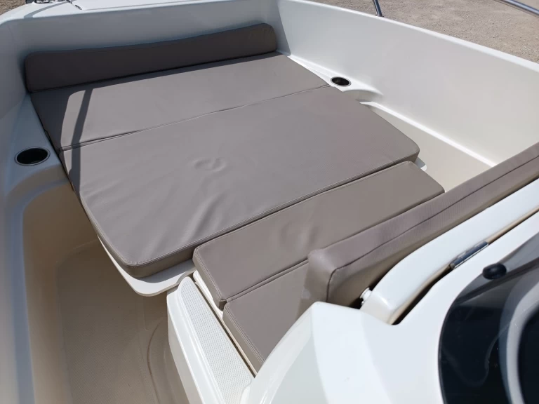 Quicksilver Activ 605 Open te huur van particulier of professional in Aix-les-Bains