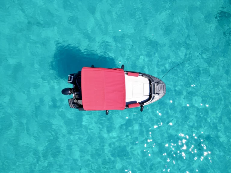 Verhuur Motorboot ROTO met vaarbewijs