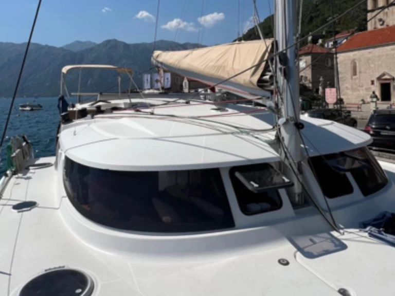 Verhuur Catamaran in Porto Montenegro - Fountaine Pajot Lipari 41