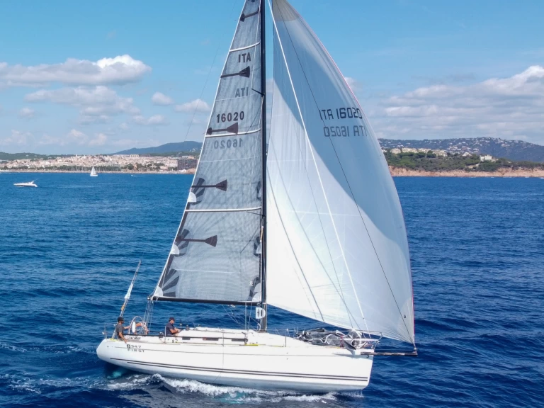 Huur een Bénéteau First 34.7 in Port de Palamós