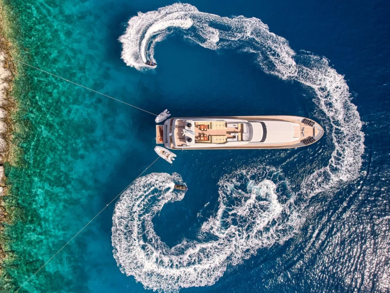 Cantieri di Pisa, Italy KINTARO te huur van particulier of professional in Athene