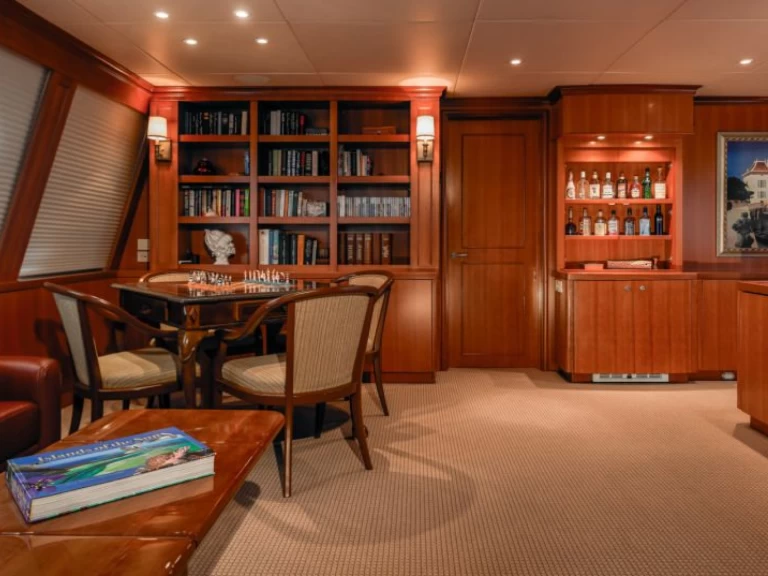 Delta Marine MURPHY'S LAW te huur van particulier of professional in Bahama's