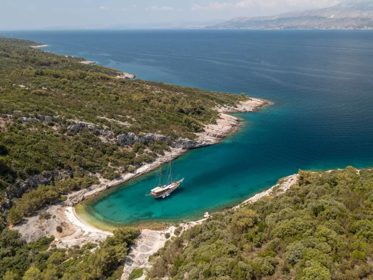 Custom Eleganza te huur van particulier of professional in Split