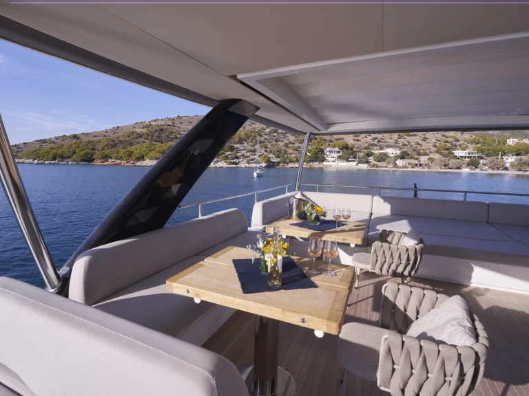 Bootverhuur Lagoon CRAZY HORSE in Néa Péramos via SamBoat