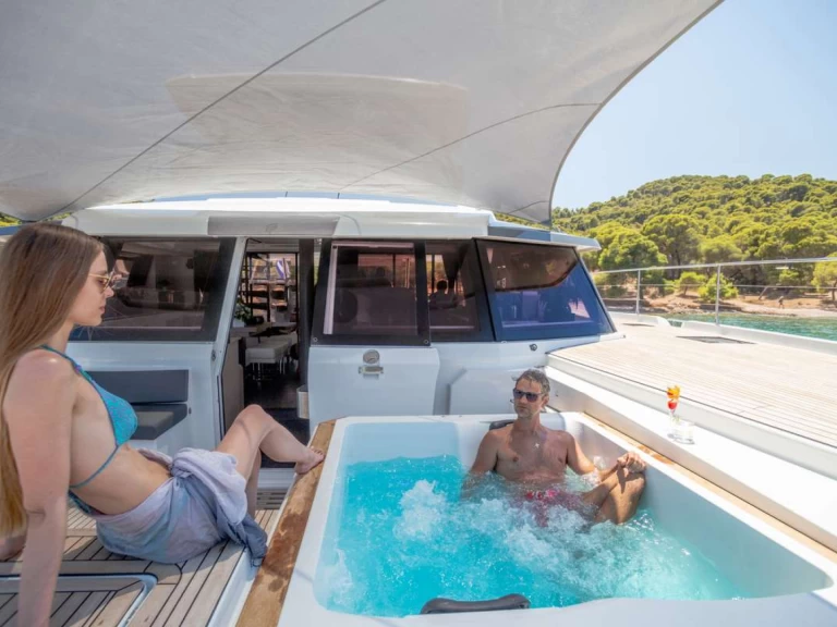 Verhuur Jacht in Néa Péramos - Fountaine Pajot MAJESTY OF GREECE