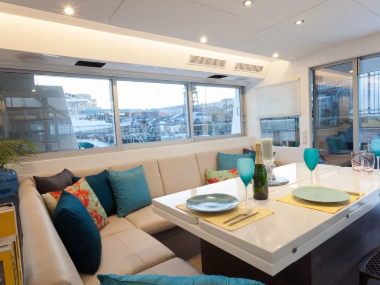 Bootverhuur Britse Maagden Eilanden goedkoop OUT OF OFFICE