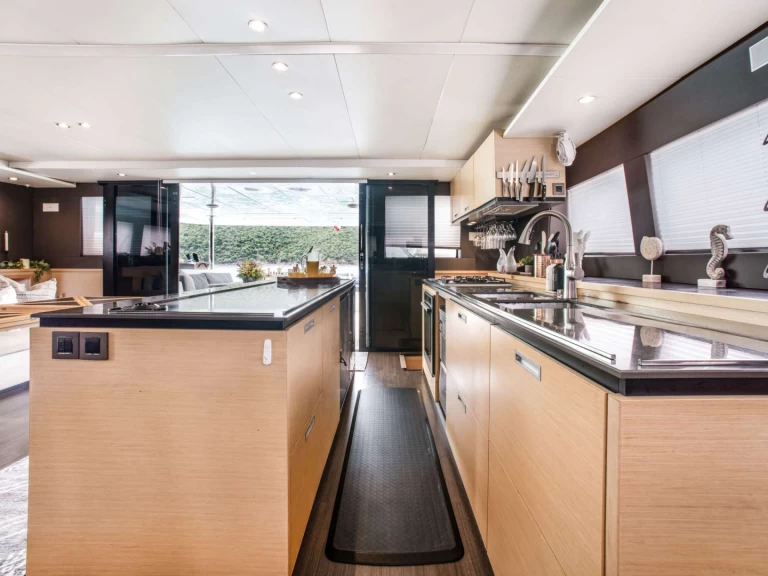 Huur een Lagoon ULTRA in Britse Maagden Eilanden