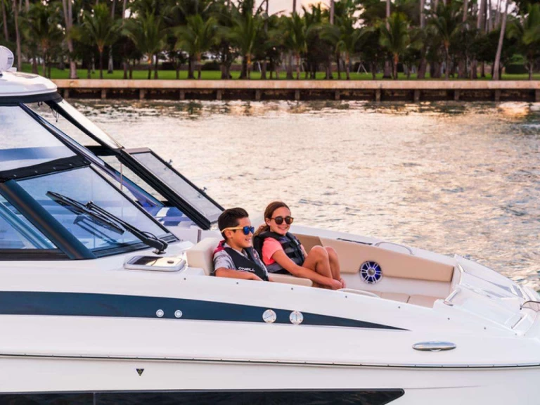 Bootverhuur Aquila Selesticat in Port Fréjus via SamBoat