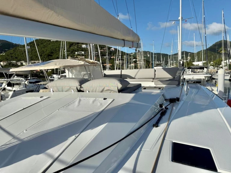 Fountaine Pajot Elba 45 te huur van particulier of professional in Road Town