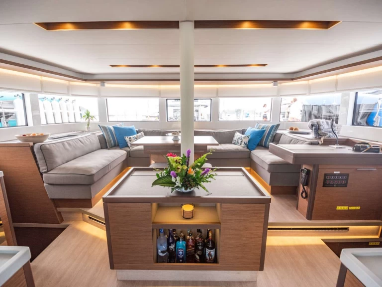 Bootverhuur Lagoon SCUBA DOO  in Tortola via SamBoat