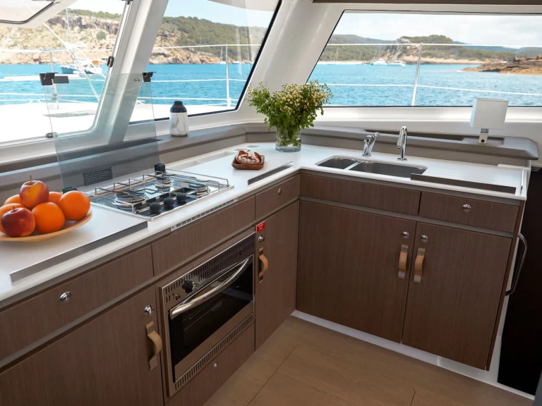 Bootverhuur Port-Camargue goedkoop Bali Catspace Voile