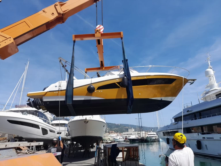 Verhuur Motorboot in Genova - Jeanneau Cap Camarat 9.0 WA