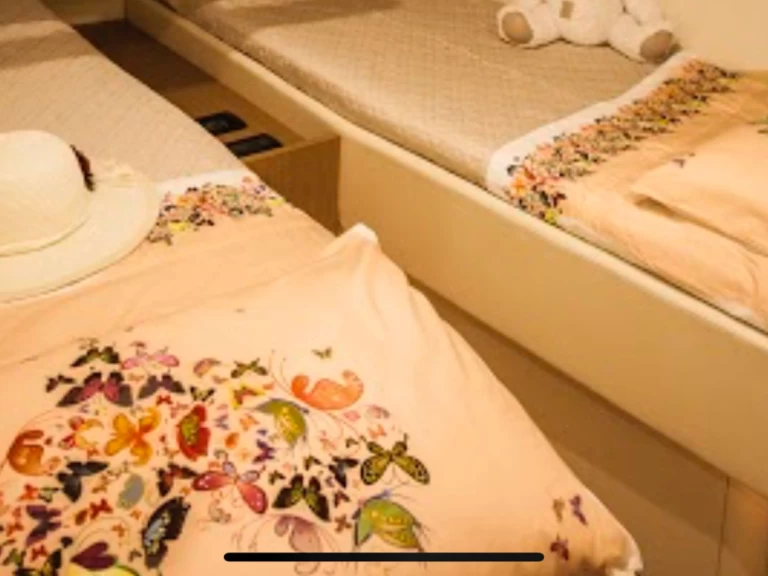 Huur Jacht met of zonder schipper Pershing in Porto di Salerno