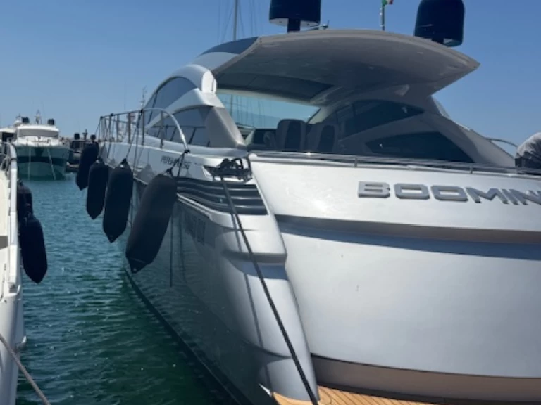 Bootverhuur Pershing Pershing 56 HT in Porto di Salerno via SamBoat