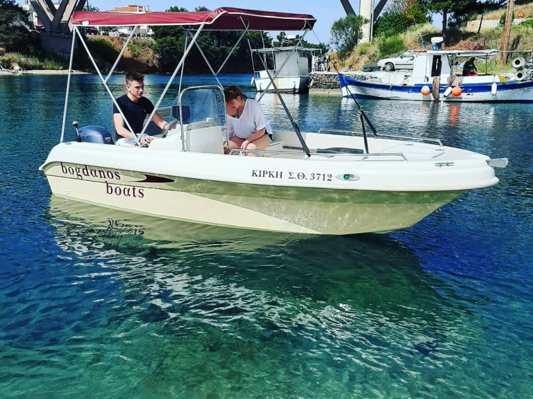 Huur een Karel 4,90 in Néa Potídhaia