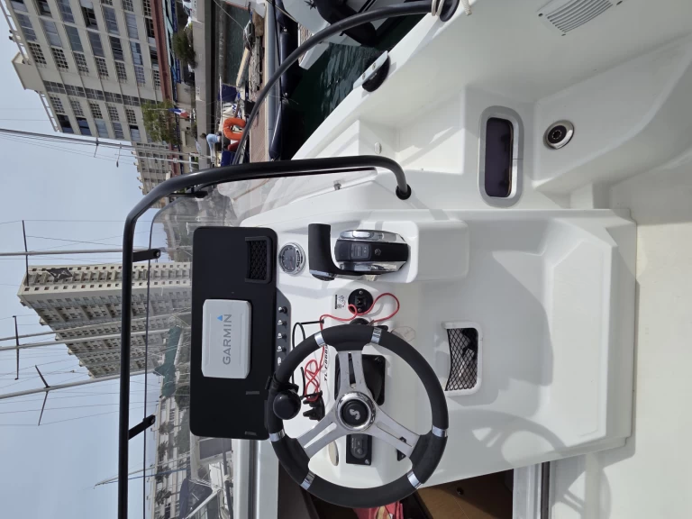 Bootverhuur Bénéteau Flyer Serie 8 in Toulon via SamBoat