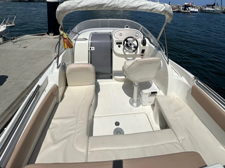 Jeanneau Leader 625 te huur van particulier of professional in Barcelona