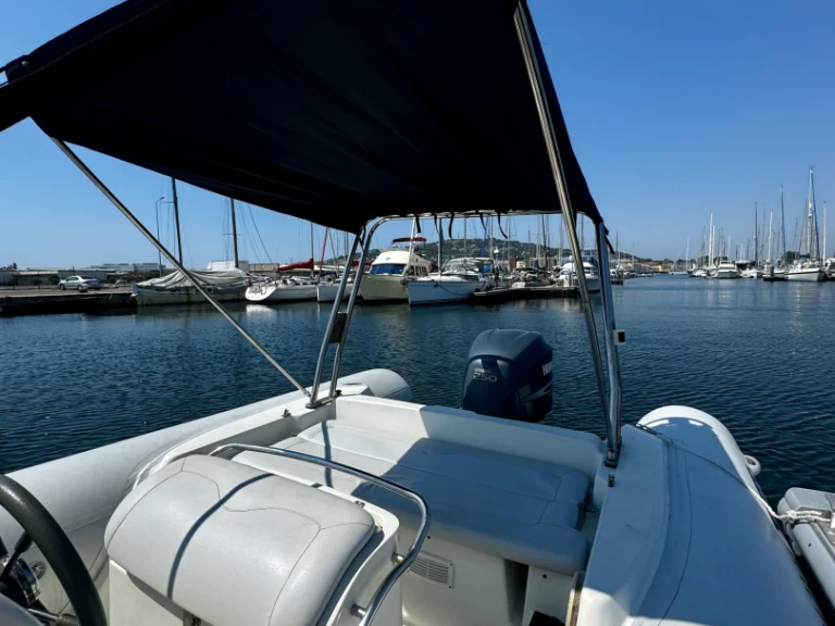 Bootverhuur Lomac Lomac 760 IN in Sète via SamBoat