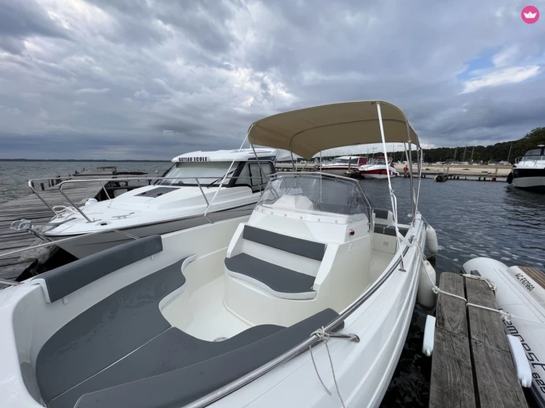 Verhuur Motorboot Pacific Craft met vaarbewijs