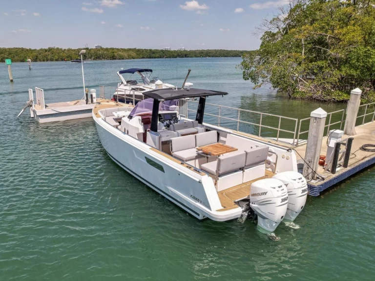 Verhuur Motorboot in Golfe-Juan - Pardo Yachts 36