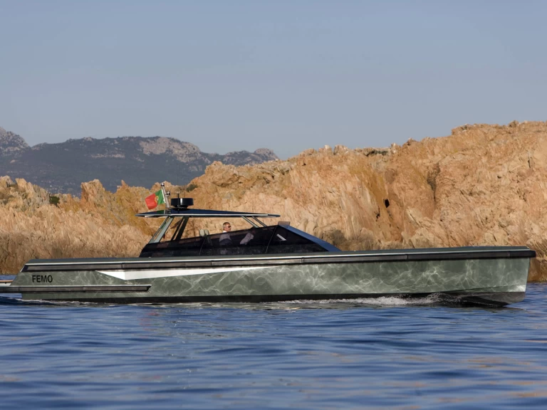 WALLY YACHTS power 47 te huur van particulier of professional in Saint-Jean-Cap-Ferrat