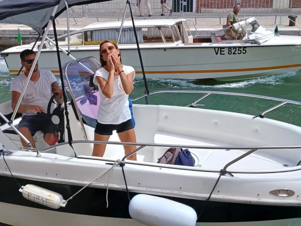 Motorboot te huur in Venetië (stad) voor de beste prijs