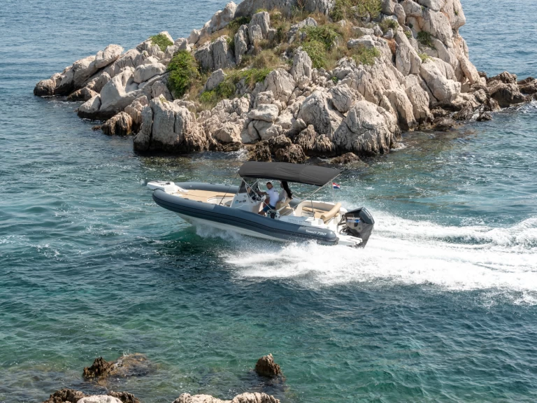 Marlin Boat MARLIN 790 DYNAMIC te huur van particulier of professional in Trogir