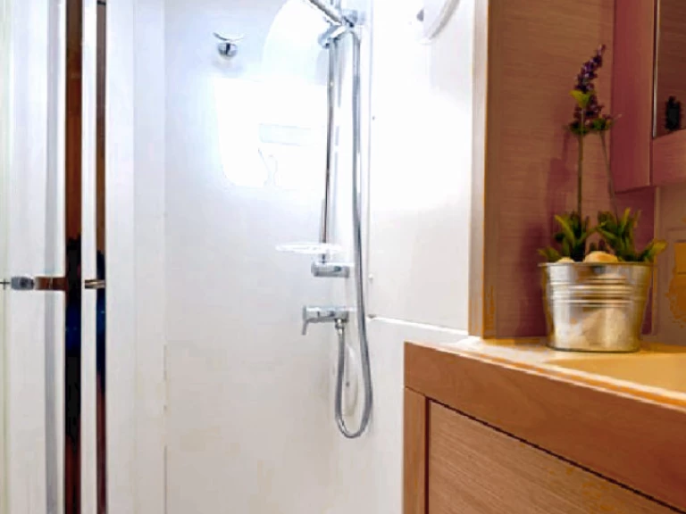 Bootverhuur Néa Péramos goedkoop Lagoon 39