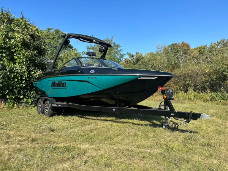 Bootverhuur Vienna goedkoop Wakesetter 23LSV