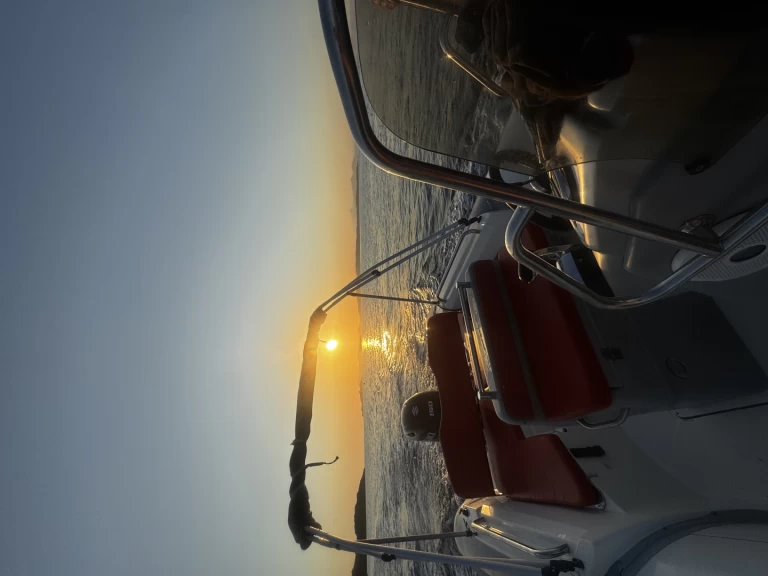 RIB te huur in Gapeau voor de beste prijs