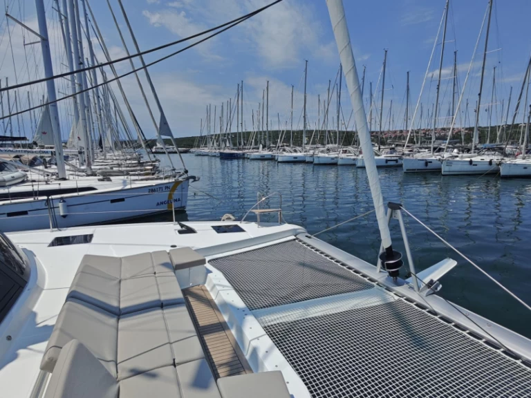 Bootverhuur Fountaine Pajot Elba 45 in Punat via SamBoat