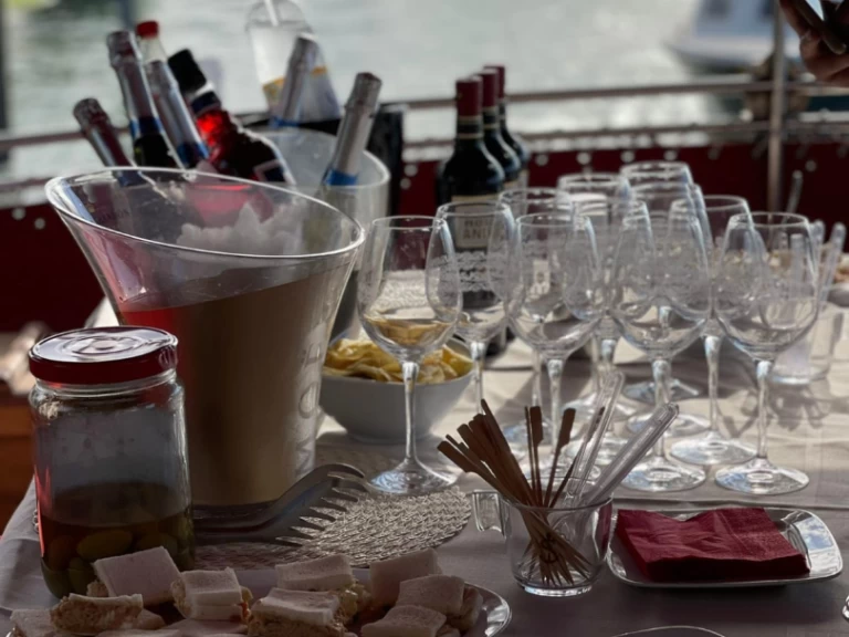 Motorboot te huur in Venetië (stad) voor de beste prijs