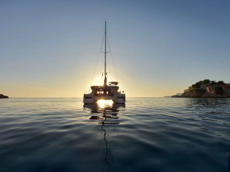 Jachthuur in Port-de-Bouc - Fountaine Pajot Helia 44 via SamBoat