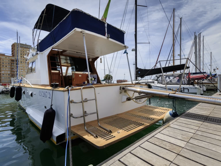 Huur Motorboot met of zonder schipper Stella Maris in Cagliari Port
