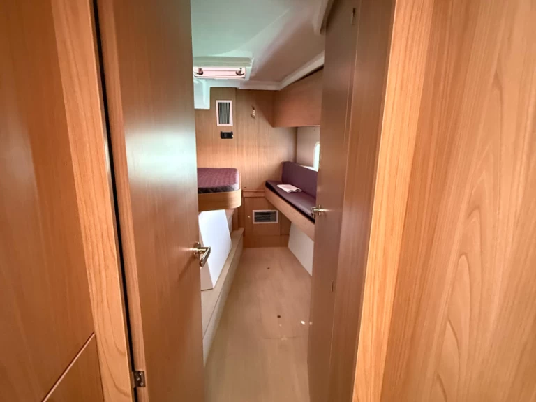 Catamaran te huur in Capo d'Orlando voor de beste prijs