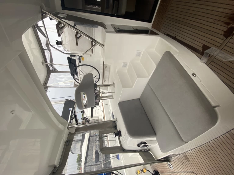 Verhuur Catamaran Lagoon met vaarbewijs