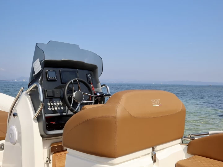 Huur een Bsc Bsc 70 élégance in Hyères